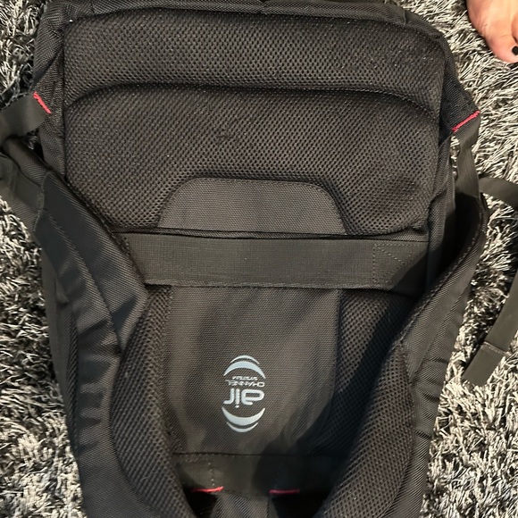 Large computer backpack - Picture 2 of 8